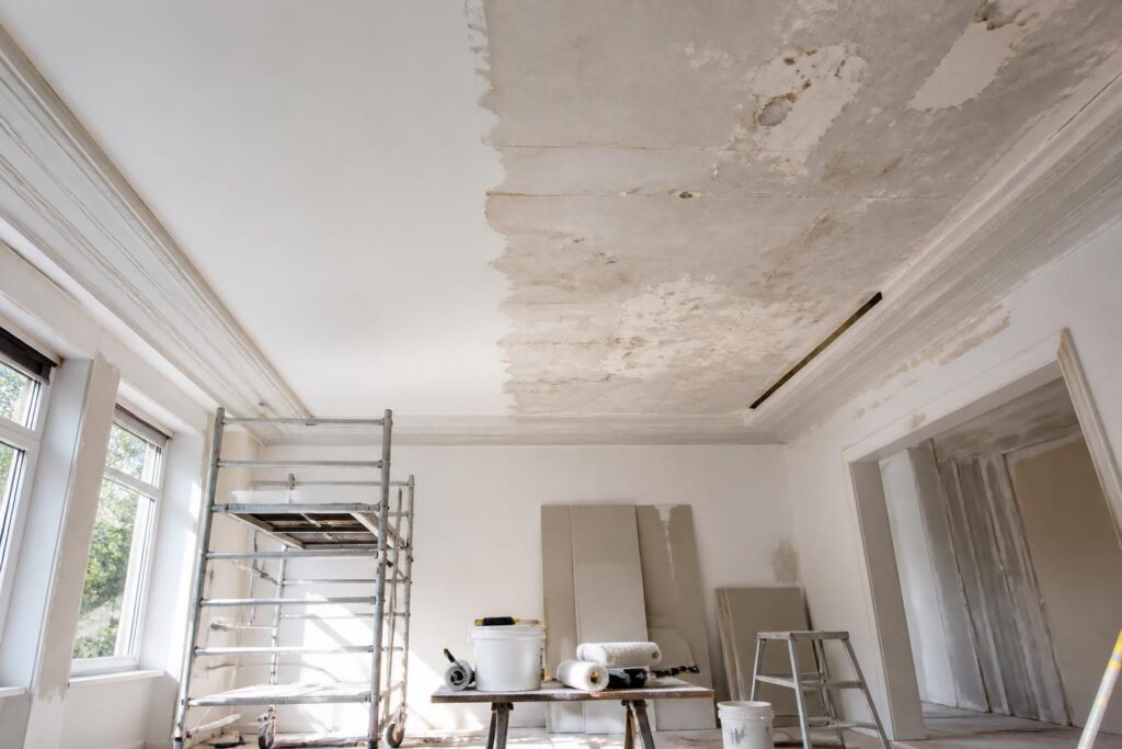 découvrez le prix moyen pour la rénovation d’un plafond en 2026 et obtenez des conseils pour bien planifier vos travaux.