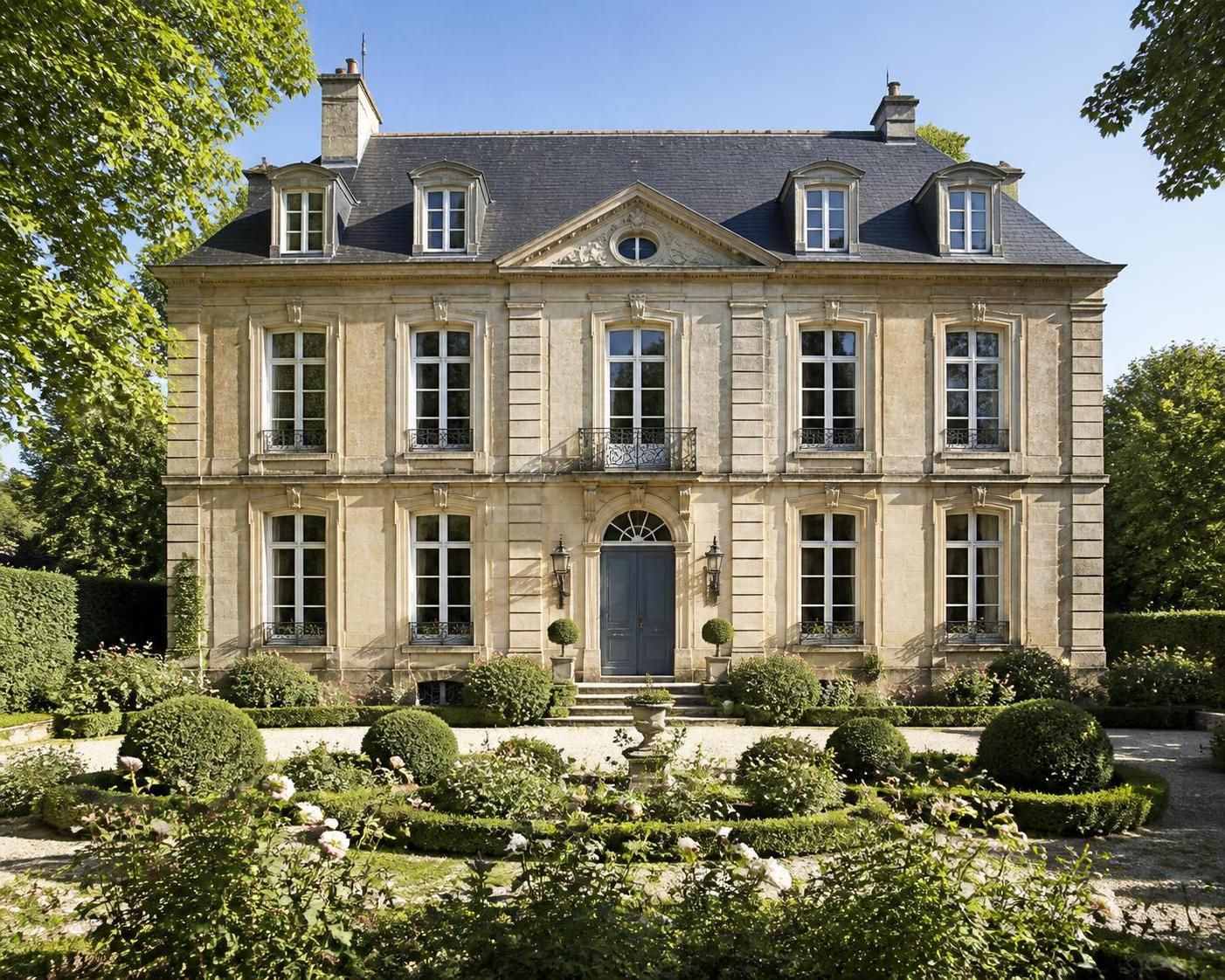 découvrez les étapes clés pour rénover une maison de maître avec succès. conseils pratiques et astuces pour un projet de rénovation réussi et harmonieux.